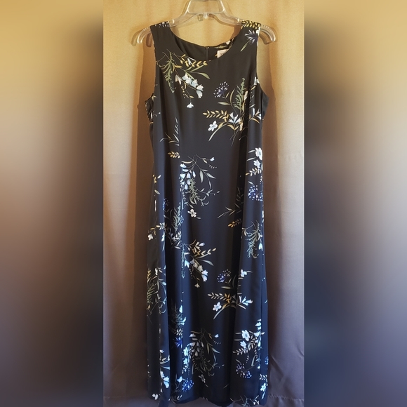 Studio I Black Sleeveless Floral Dress Ladies Size 12 - Picture 2 of 8